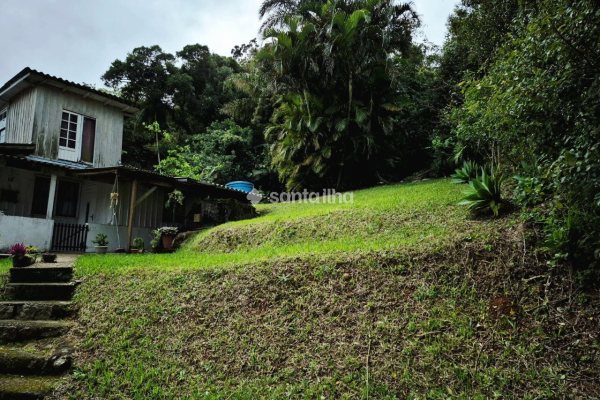 Terreno à venda com 2.400m² no bairro Ribeirão da Ilha em Florianópolis