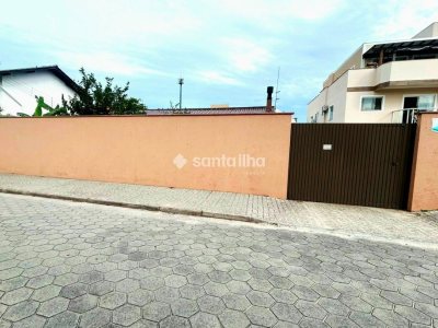 Casa à venda com 242m², 4 quartos, 2 suítes, 6 vagas no bairro Campeche em Florianópolis - Foto 24