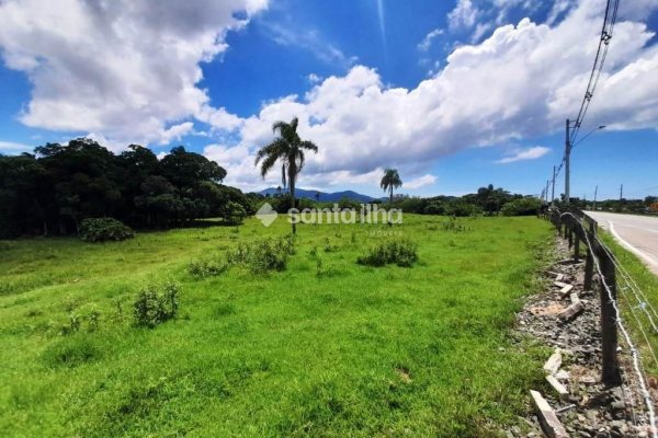 Terreno à venda com 55.409m² no bairro Campeche em Florianópolis