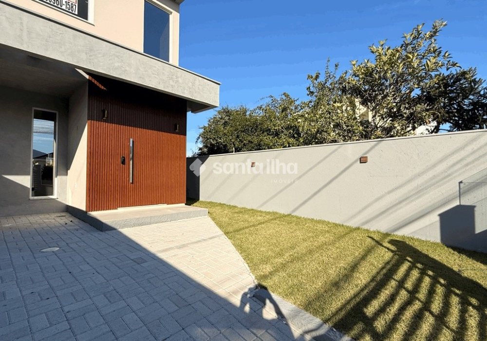 Casa à venda com 112m², 2 quartos, 2 suítes, 1 vaga no bairro Campeche em Florianópolis - Foto 1