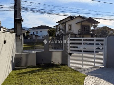Casa à venda com 112m², 2 quartos, 2 suítes, 1 vaga no bairro Campeche em Florianópolis - Foto 4