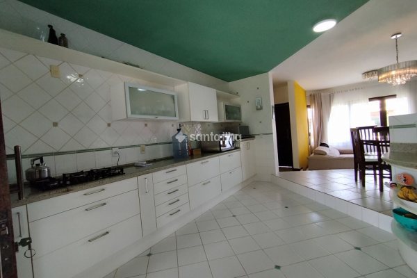 Casa para alugar com 250m², 3 quartos, 1 suíte, 2 vagas no bairro Morro das Pedras em Florianópolis