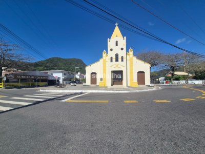 Pousada à venda com 326m², 13 quartos, 1 suíte, 7 vagas no bairro Armação em Florianópolis - Foto 19