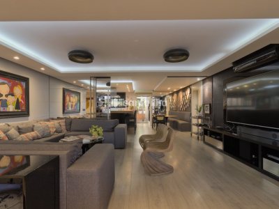 Apartamento à venda com 325m², 4 quartos, 2 suítes, 3 vagas no bairro Centro em Florianópolis - Foto 6