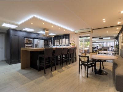 Apartamento à venda com 325m², 4 quartos, 2 suítes, 3 vagas no bairro Centro em Florianópolis - Foto 8