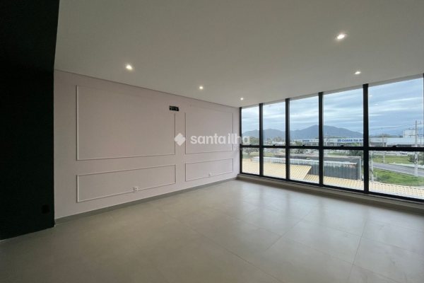Sala/Conjunto à venda com 32m², 1 vaga no bairro Campeche em Florianópolis