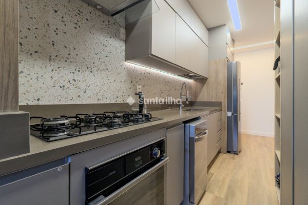 Cobertura à venda com 166m², 3 quartos, 1 suíte, 3 vagas no bairro Campeche em Florianópolis