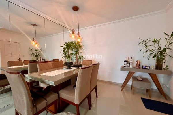 Apartamento à venda com 75m², 2 quartos, 1 suíte, 1 vaga no bairro Capoeiras em Florianópolis
