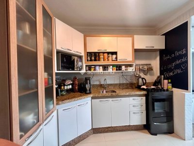Apartamento à venda com 75m², 2 quartos, 1 suíte, 1 vaga no bairro Capoeiras em Florianópolis - Foto 4