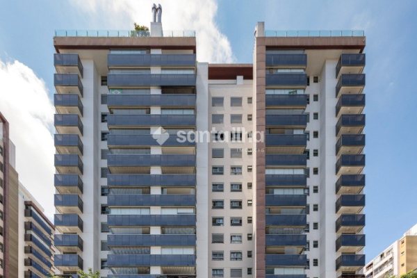 Apartamento à venda com 170m², 4 quartos, 4 suítes, 4 vagas no bairro Centro em Florianópolis