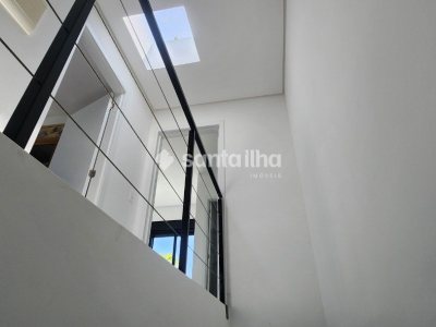 Casa à venda com 113m², 3 quartos, 1 suíte, 2 vagas no bairro Campeche em Florianópolis - Foto 11
