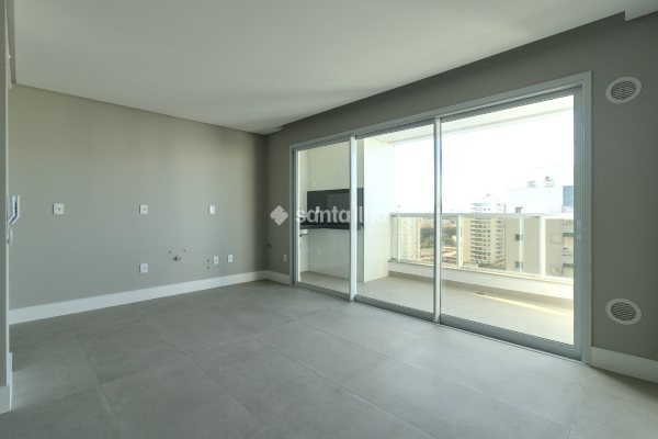 Apartamento à venda com 83m², 2 quartos, 2 suítes, 1 vaga no bairro Campinas em Florianópolis