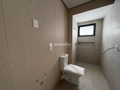 Casa à venda com 147m², 4 quartos, 3 suítes, 1 vaga no bairro Campeche em Florianópolis - Foto 10