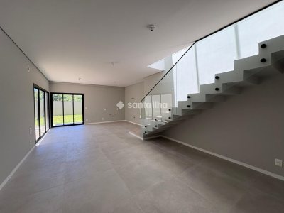 Casa à venda com 147m², 4 quartos, 3 suítes, 1 vaga no bairro Campeche em Florianópolis - Foto 8