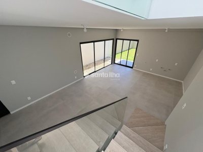 Casa à venda com 147m², 4 quartos, 3 suítes, 1 vaga no bairro Campeche em Florianópolis - Foto 17
