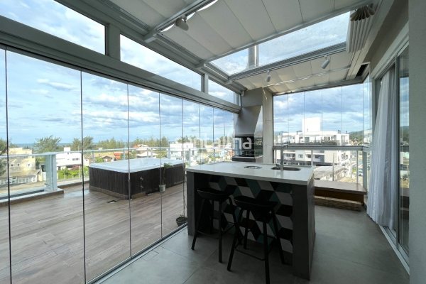 Cobertura à venda com 120m², 2 quartos, 2 suítes, 2 vagas no bairro Campeche em Florianópolis