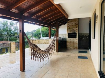 Casa à venda com 414m², 4 quartos, 2 suítes, 3 vagas no bairro Ribeirão da Ilha em Florianópolis - Foto 4
