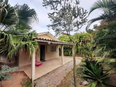 Casa à venda com 90m², 3 quartos, 2 vagas no bairro Campeche em Florianópolis - Foto 2
