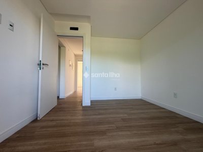 Casa à venda com 175m², 3 quartos, 1 suíte, 2 vagas no bairro Campeche em Florianópolis - Foto 12