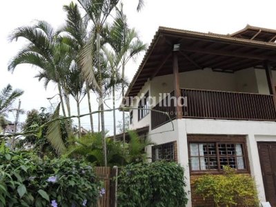 Casa à venda com 200m², 4 quartos, 2 suítes, 1 vaga no bairro Campeche em Florianópolis - Foto 23