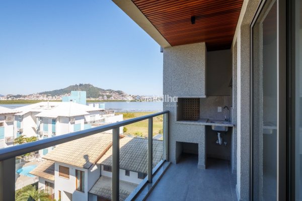 Apartamento à venda com 91m², 3 quartos, 1 suíte, 1 vaga no bairro João Paulo em Florianópolis