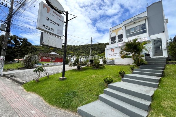 Sala/Conjunto para alugar com 20m², 7 vagas no bairro Campeche em Florianópolis