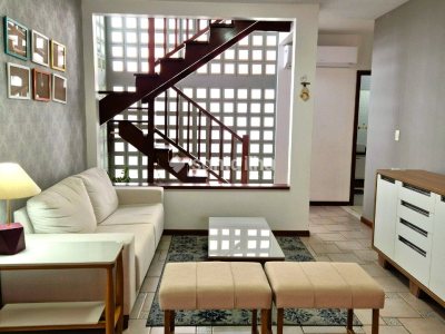 Casa à venda com 130m², 3 quartos, 1 suíte, 3 vagas no bairro Carianos em Florianópolis - Foto 18