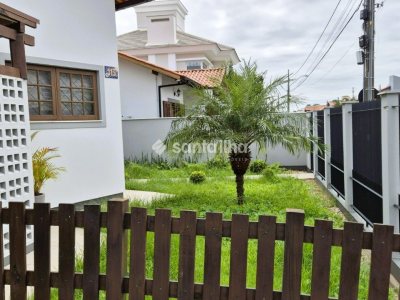 Casa à venda com 130m², 3 quartos, 1 suíte, 3 vagas no bairro Carianos em Florianópolis - Foto 3