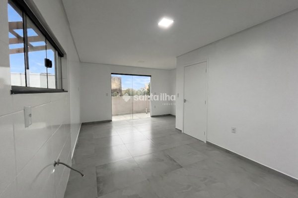 Apartamento para alugar com 60m², 2 quartos, 1 suíte, 1 vaga no bairro Campeche em Florianópolis
