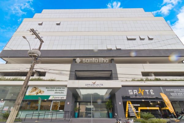 Sala/Conjunto à venda com 38m², 1 vaga no bairro Saco dos Limões em Florianópolis