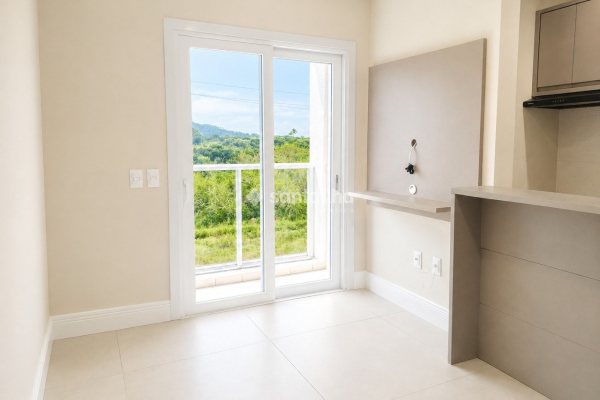 Apartamento à venda com 39m², 1 quarto, 1 vaga no bairro Ribeirão da Ilha em Florianópolis