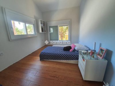 Casa para alugar com 350m², 7 quartos, 3 suítes, 2 vagas no bairro Novo Campeche em Florianópolis - Foto 9