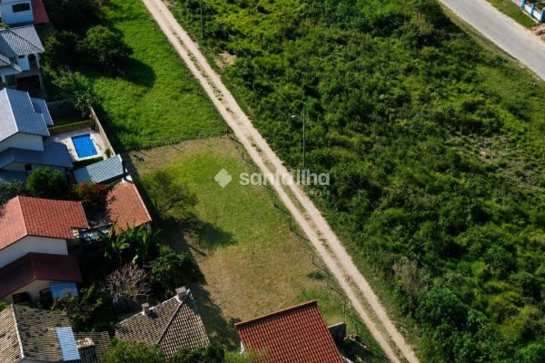 Terreno à venda com 500m² no bairro Rio Tavares em Florianópolis