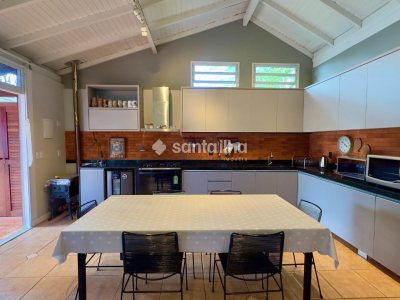 Casa à venda com 200m², 3 quartos, 1 suíte, 5 vagas no bairro Campeche em Florianópolis - Foto 15