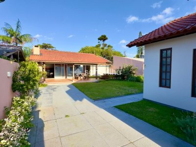 Casa à venda com 200m², 3 quartos, 1 suíte, 5 vagas no bairro Campeche em Florianópolis - Foto 13