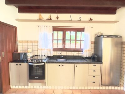 Casa à venda com 200m², 3 quartos, 1 suíte, 5 vagas no bairro Campeche em Florianópolis - Foto 5