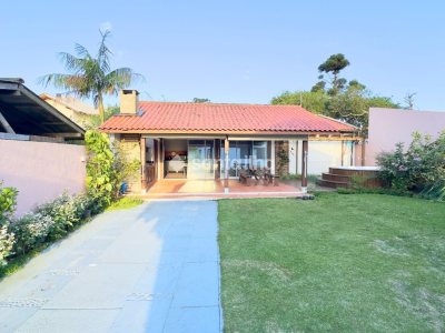 Casa à venda com 200m², 3 quartos, 1 suíte, 5 vagas no bairro Campeche em Florianópolis - Foto 14
