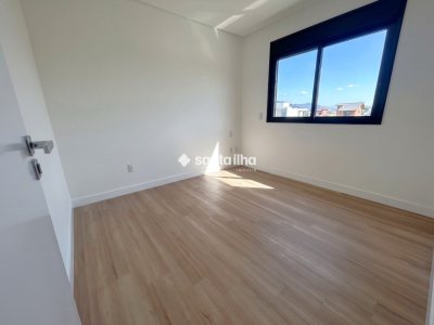 Casa para alugar com 157m², 3 quartos, 1 suíte, 1 vaga no bairro Campeche em Florianópolis - Foto 13