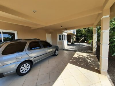 Casa à venda com 250m², 3 quartos, 3 suítes, 2 vagas no bairro Carianos em Florianópolis - Foto 3