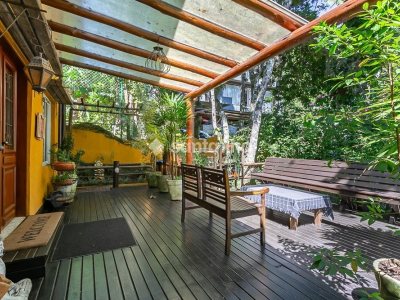 Casa à venda com 246m², 3 quartos, 2 suítes, 2 vagas no bairro Lagoa da Conceição em Florianópolis - Foto 14