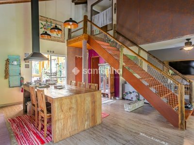 Casa à venda com 246m², 3 quartos, 2 suítes, 2 vagas no bairro Lagoa da Conceição em Florianópolis - Foto 7