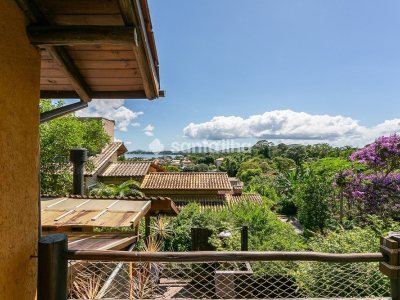 Casa à venda com 246m², 3 quartos, 2 suítes, 2 vagas no bairro Lagoa da Conceição em Florianópolis - Foto 17