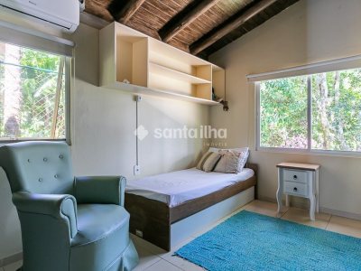 Casa à venda com 246m², 3 quartos, 2 suítes, 2 vagas no bairro Lagoa da Conceição em Florianópolis - Foto 19