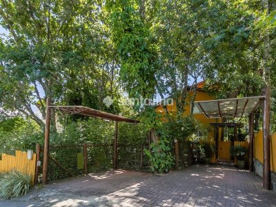 Casa à venda com 246m², 3 quartos, 2 suítes, 2 vagas no bairro Lagoa da Conceição em Florianópolis - Foto 24