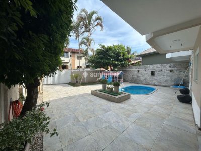 Casa à venda com 200m², 4 quartos, 2 suítes, 3 vagas no bairro Campeche em Florianópolis - Foto 5