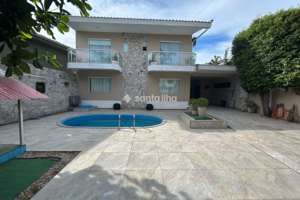 Casa à venda com 200m², 4 quartos, 2 suítes, 3 vagas no bairro Campeche em Florianópolis