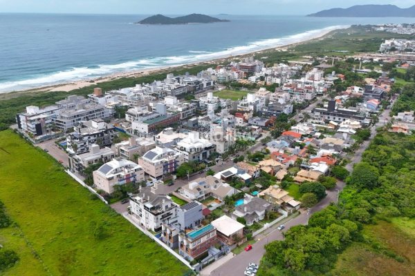 Apartamento à venda com 72m², 2 quartos, 1 suíte, 1 vaga no bairro Novo Campeche em Florianópolis