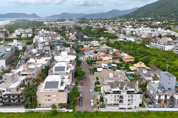 Apartamento à venda com 72m², 2 quartos, 1 suíte, 1 vaga no bairro Novo Campeche em Florianópolis