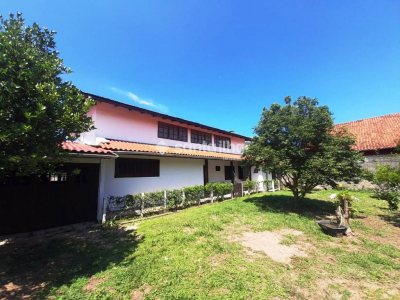 Casa à venda com 300m², 4 quartos, 1 suíte, 4 vagas no bairro Rio Tavares em Florianópolis - Foto 2