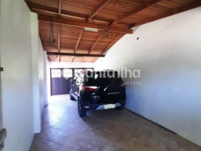 Casa à venda com 300m², 4 quartos, 1 suíte, 4 vagas no bairro Rio Tavares em Florianópolis - Foto 22